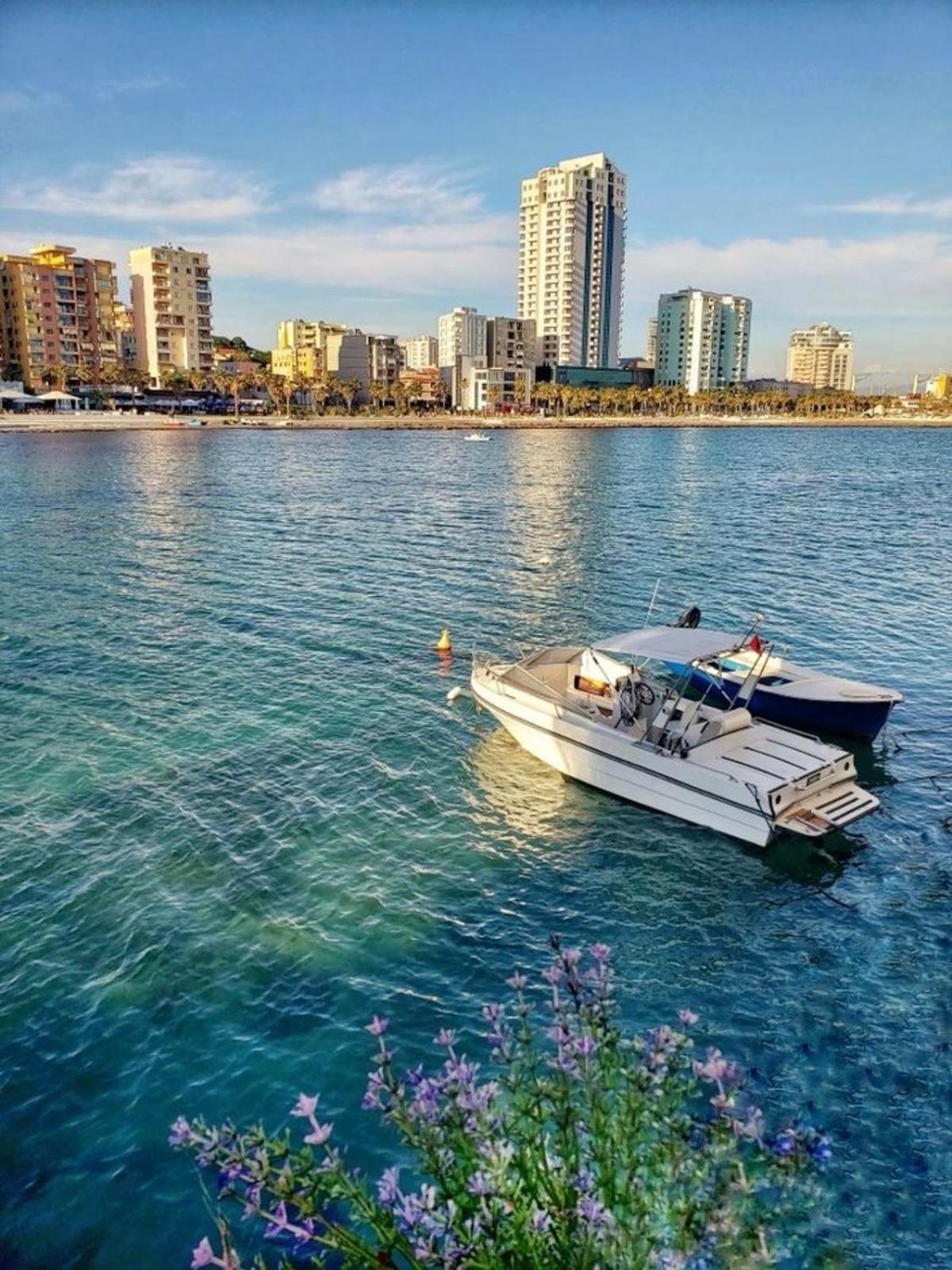 Sea Point Apartments Durrës Buitenkant foto