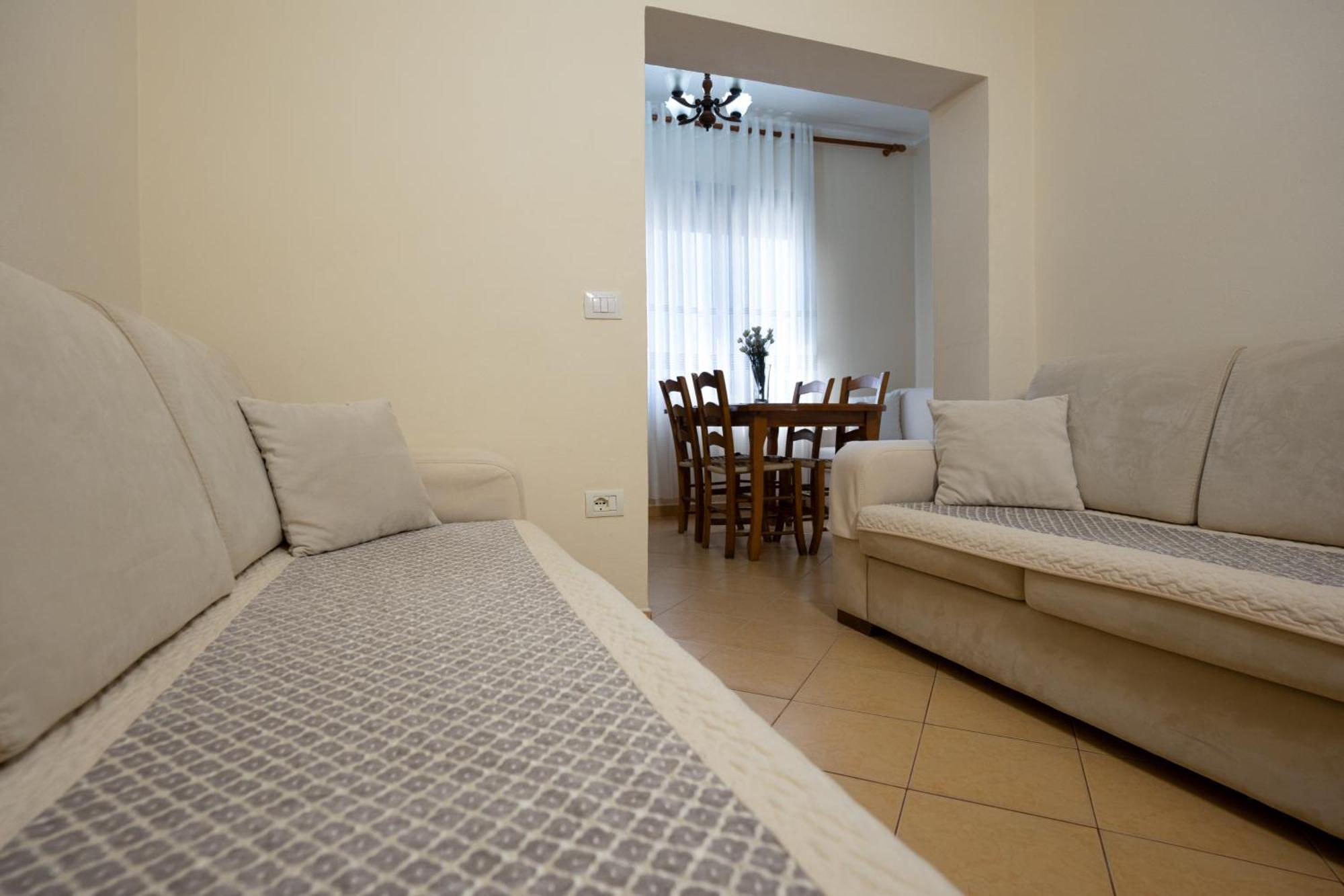 Sea Point Apartments Durrës Buitenkant foto